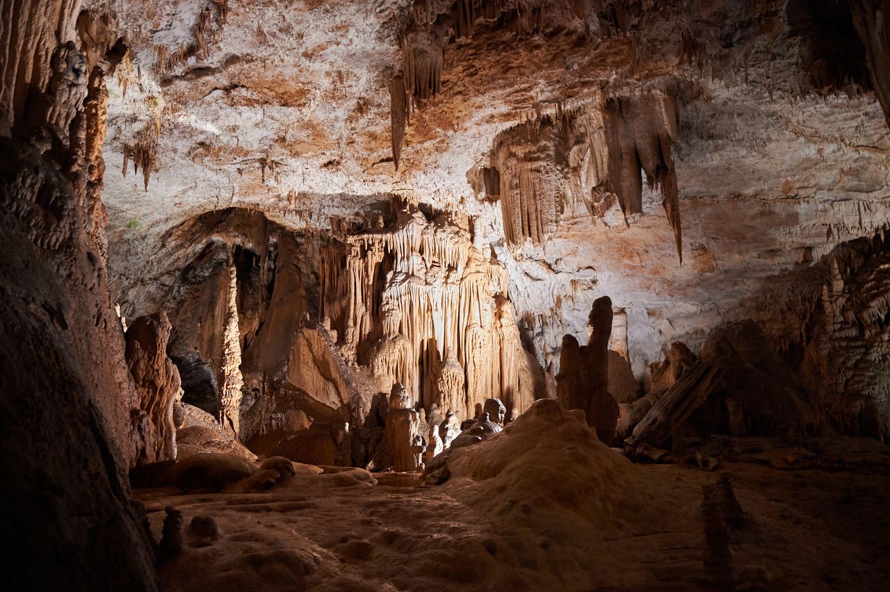 Monuments Grottes des Moidons BI-0338